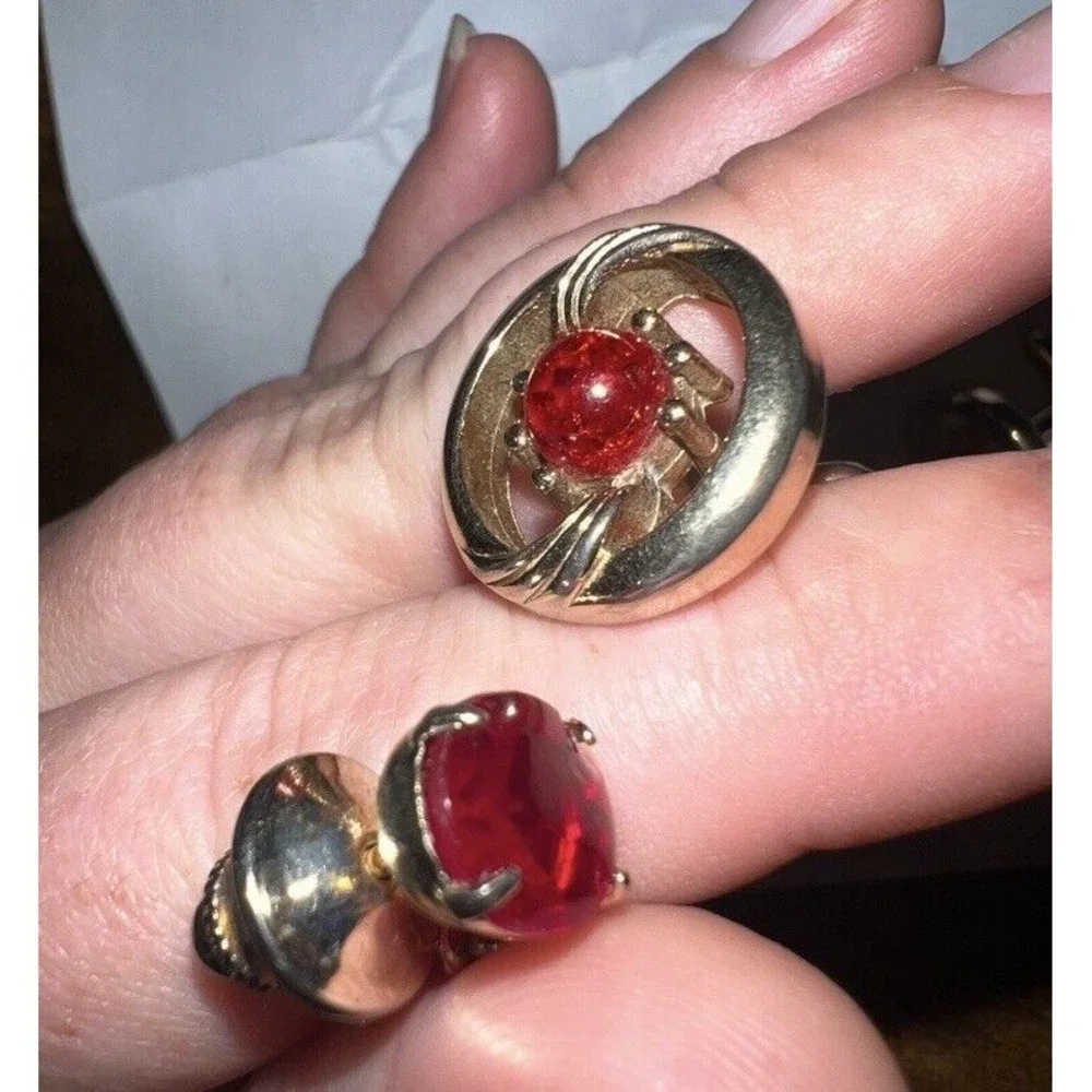 Vintage Swank Red Cufflinks Plus Red Glass Tip Pin & Hangkok Tie Clip